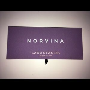 Abh norvina palette